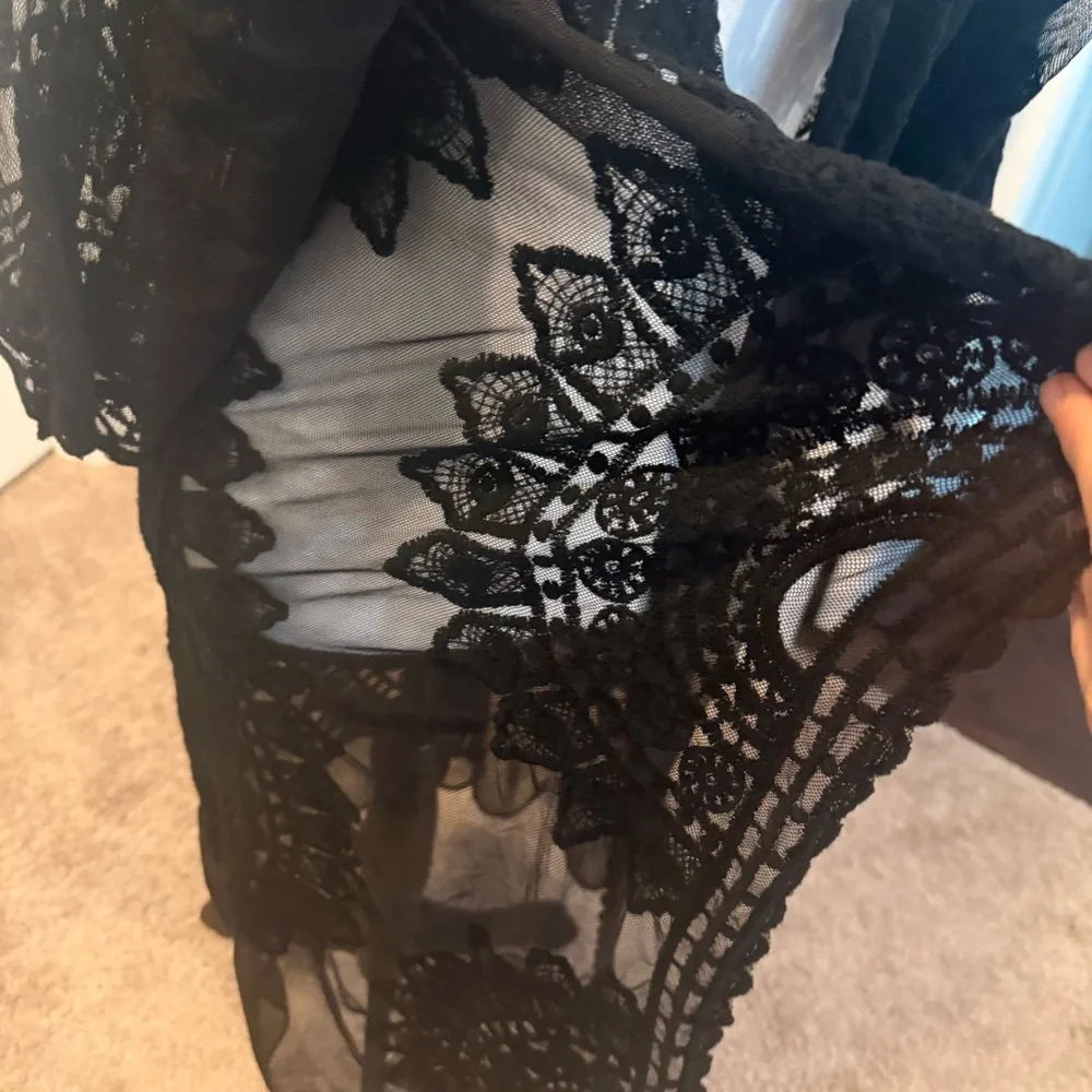 Rachel Zoe Black Lace Cover-Up nwot
